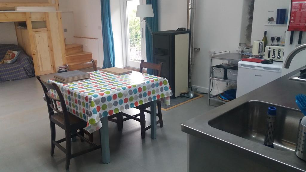 Rhiwiau Self Catering Villa Carmarthen Eksteriør bilde